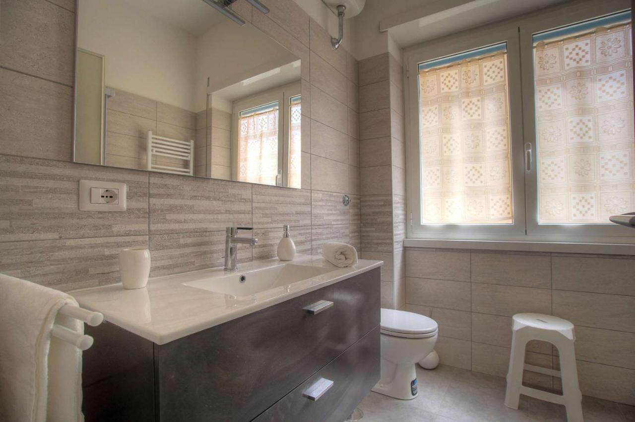Apartament Holiday Aroma Zewnętrze zdjęcie