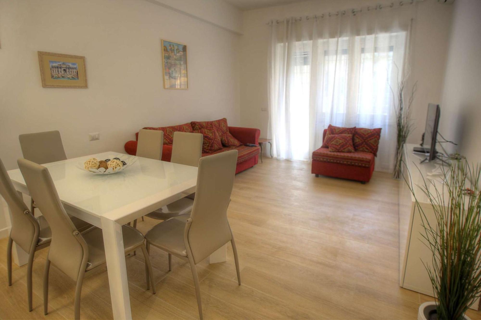 Apartament Holiday Aroma Zewnętrze zdjęcie