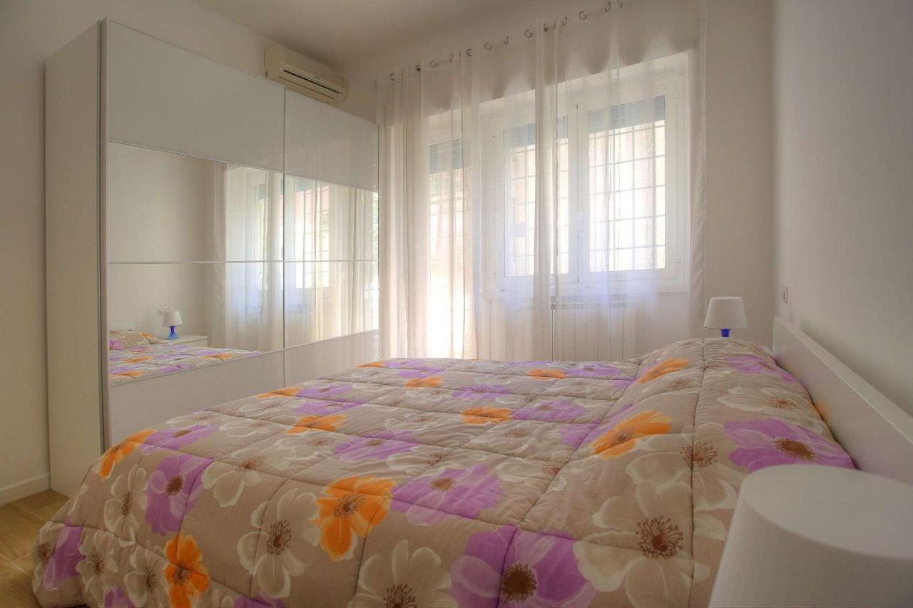 Apartament Holiday Aroma Zewnętrze zdjęcie